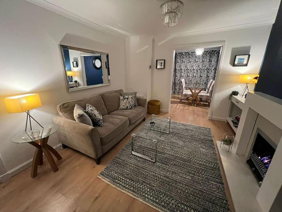 Delightful, Central 3 Bedroom House With Garden & Free Parking Inverness Kültér fotó